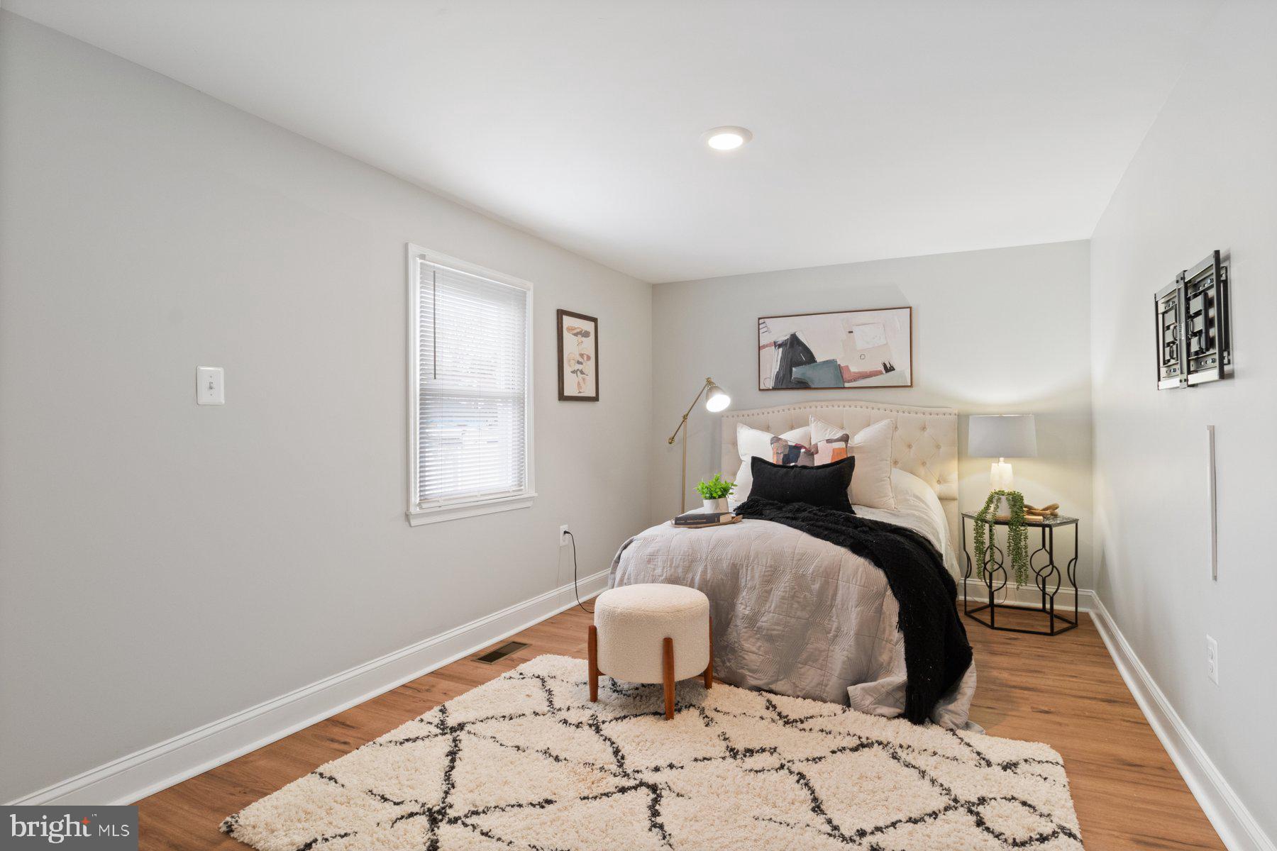 RIDGEWOOD - Residential