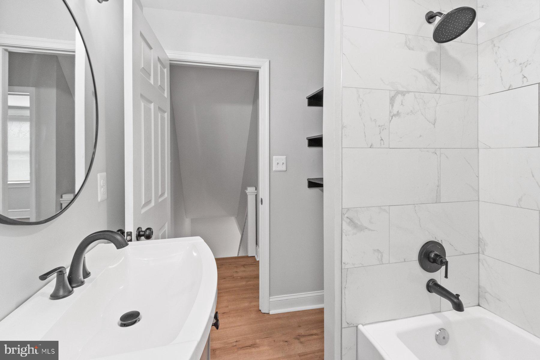 RIDGEWOOD - Residential