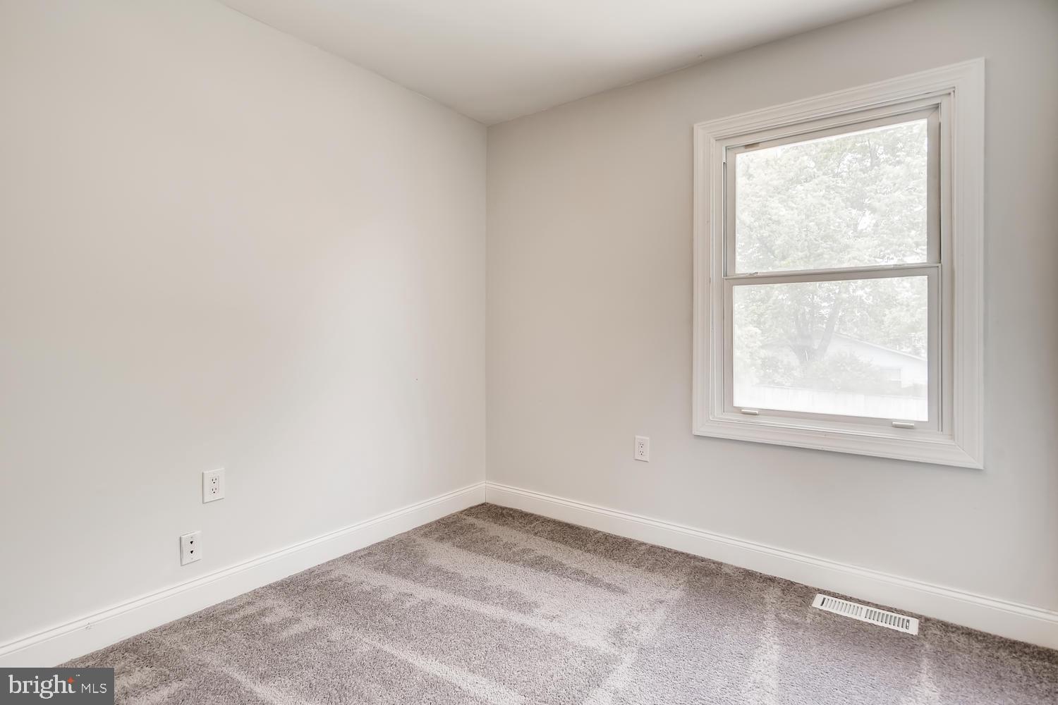 EDGEWATER VILLAGE - Residential