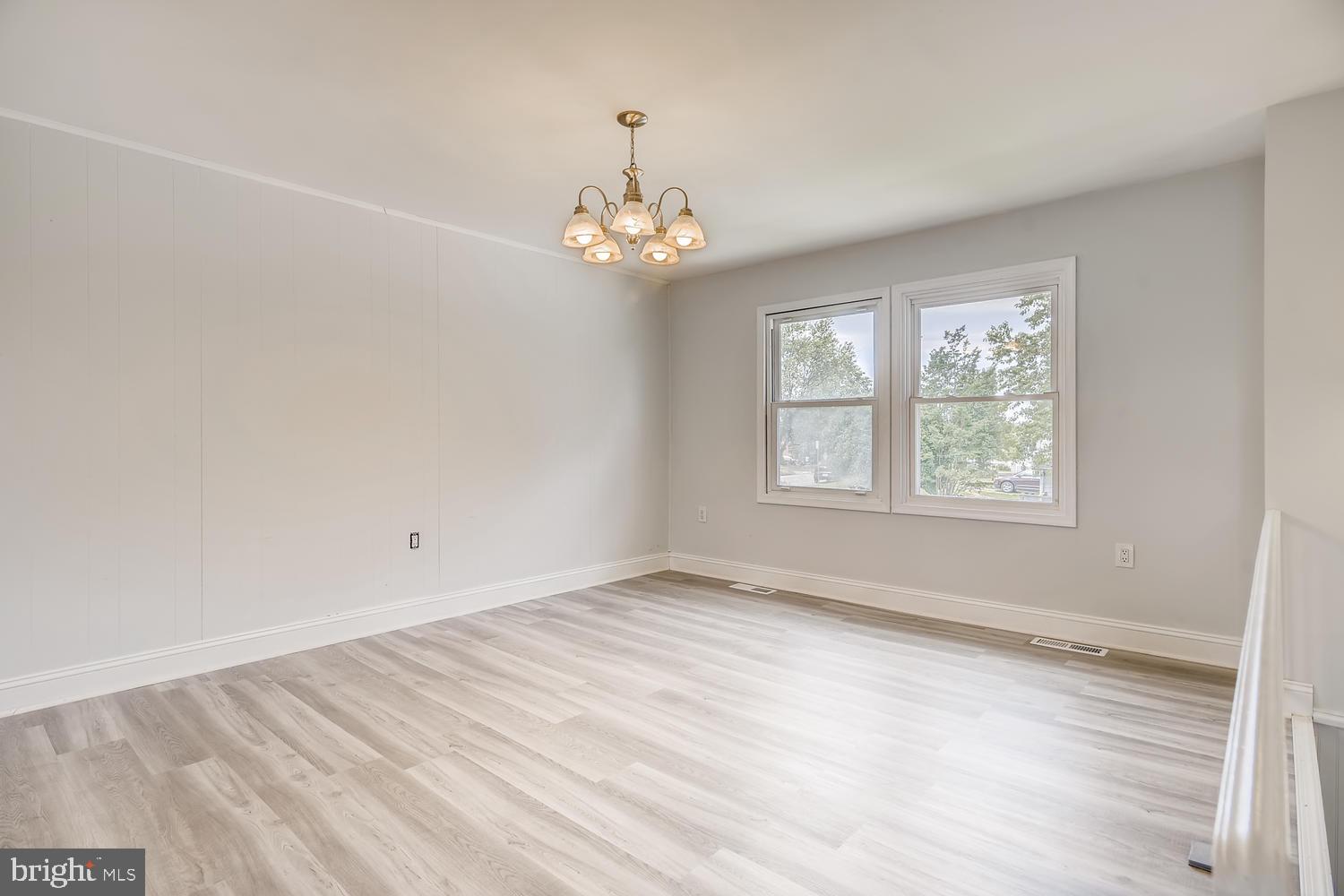 EDGEWATER VILLAGE - Residential