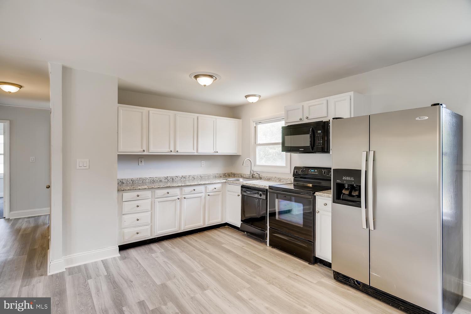 EDGEWATER VILLAGE - Residential