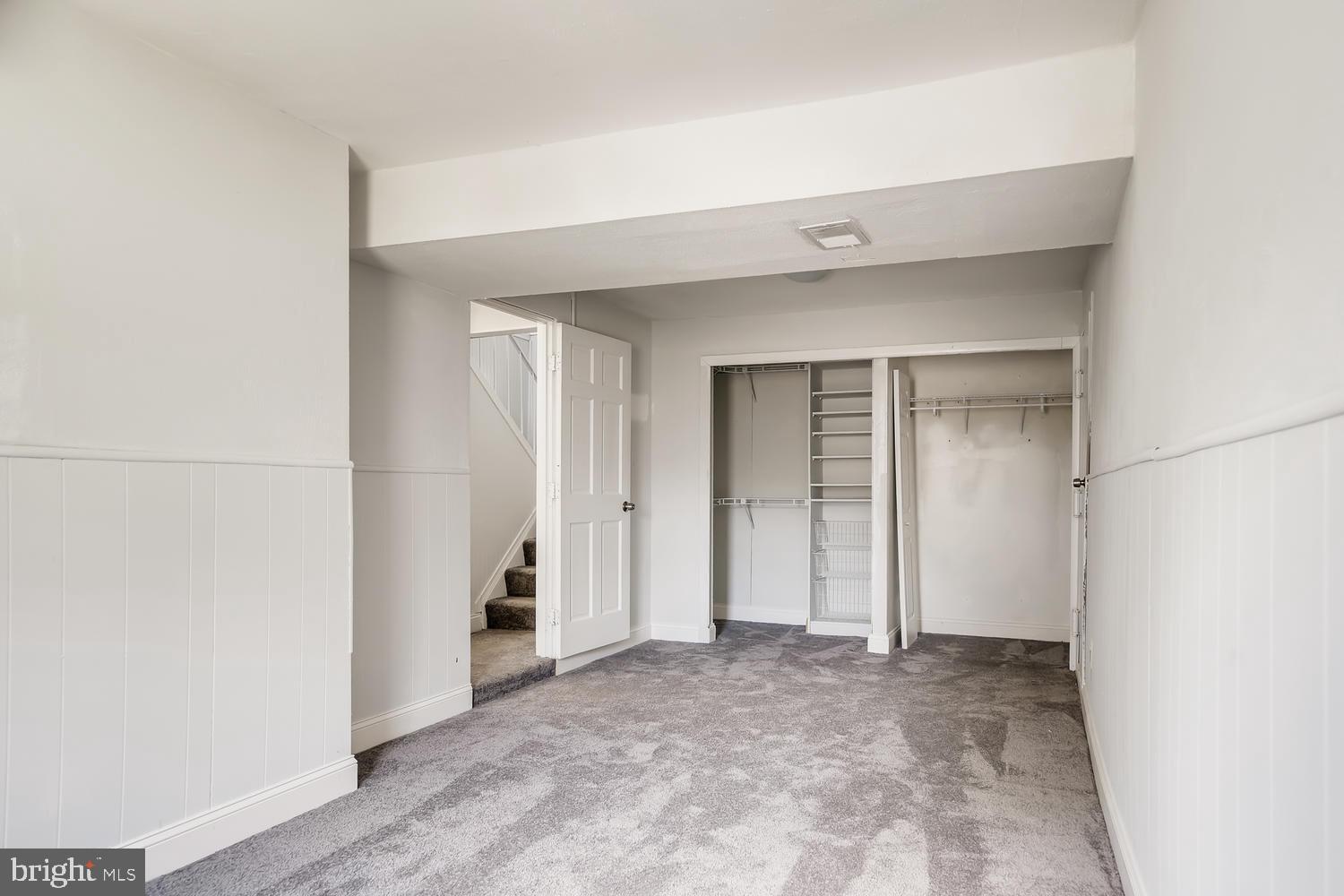 EDGEWATER VILLAGE - Residential