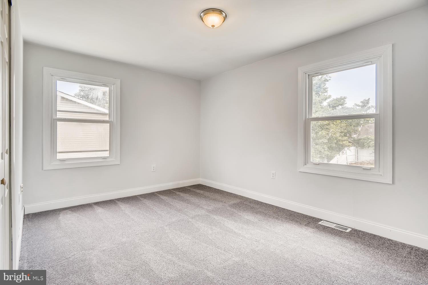 EDGEWATER VILLAGE - Residential