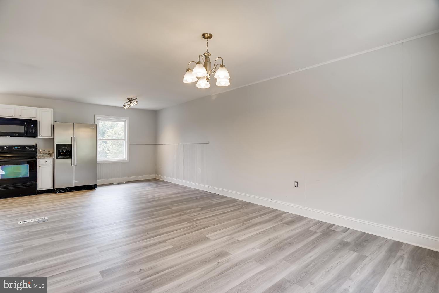 EDGEWATER VILLAGE - Residential