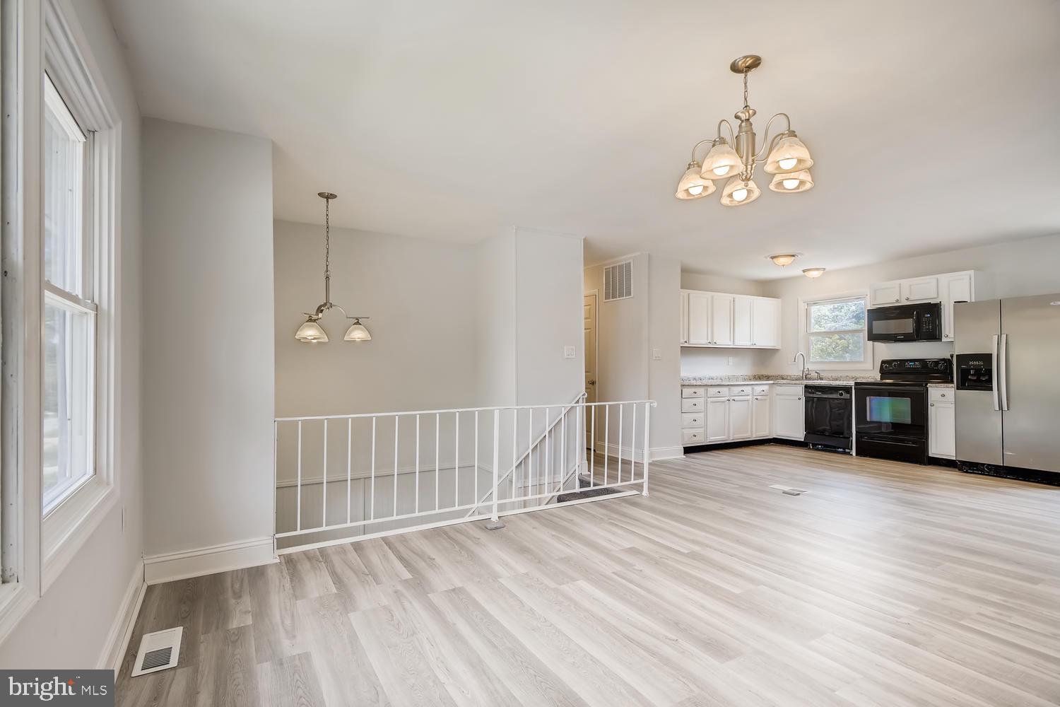 EDGEWATER VILLAGE - Residential