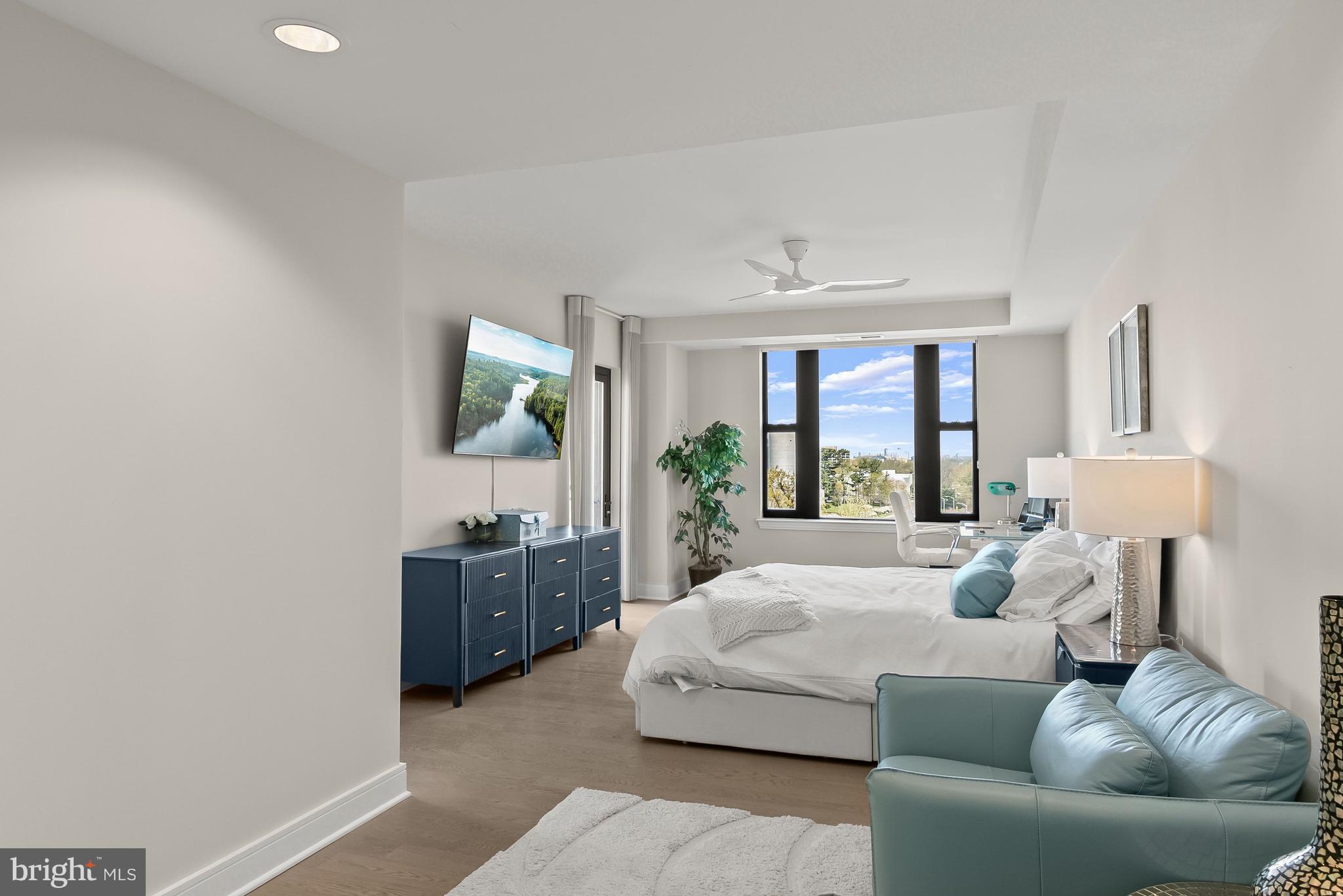 DOWNTOWN BETHESDA - Residential