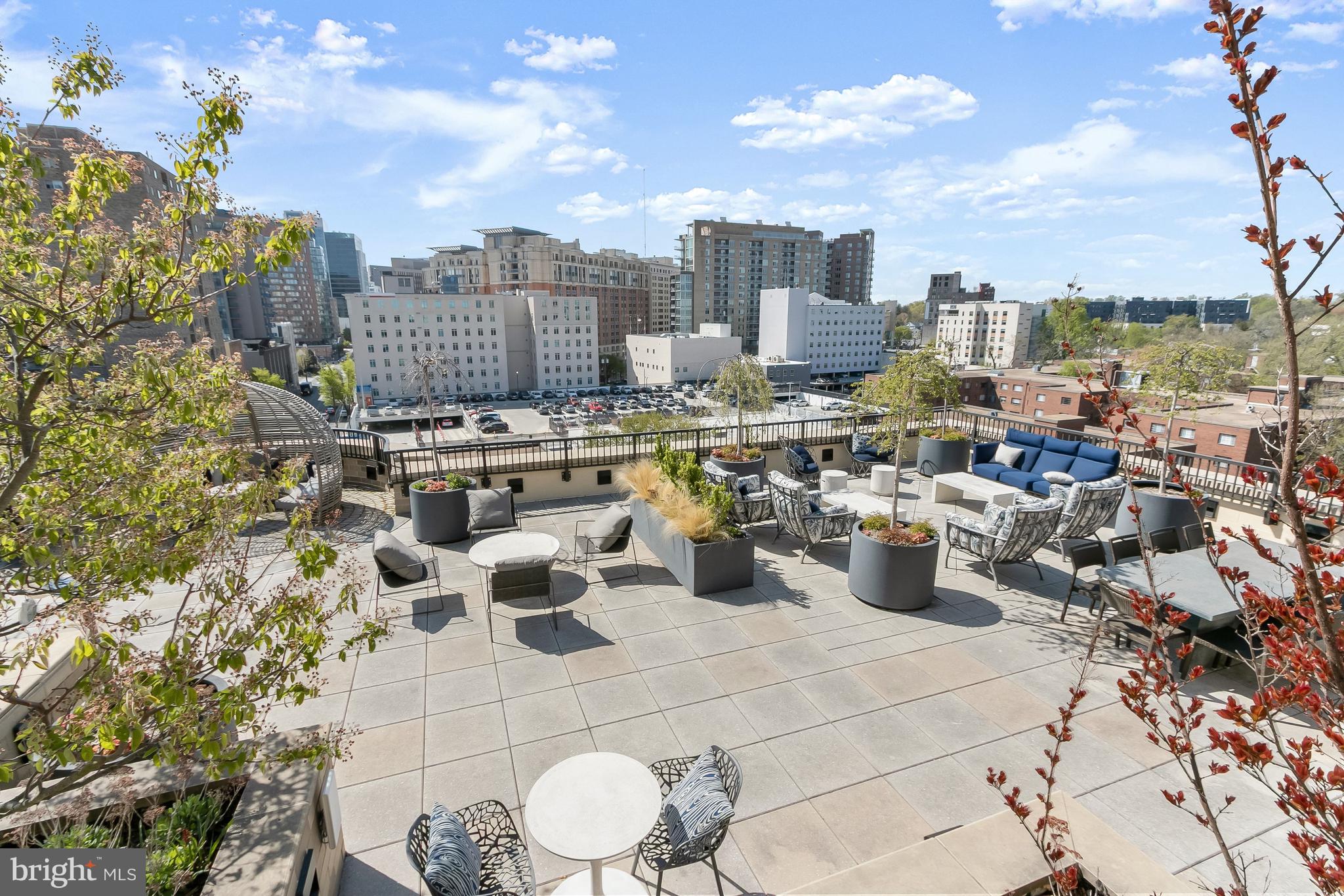 DOWNTOWN BETHESDA - Residential