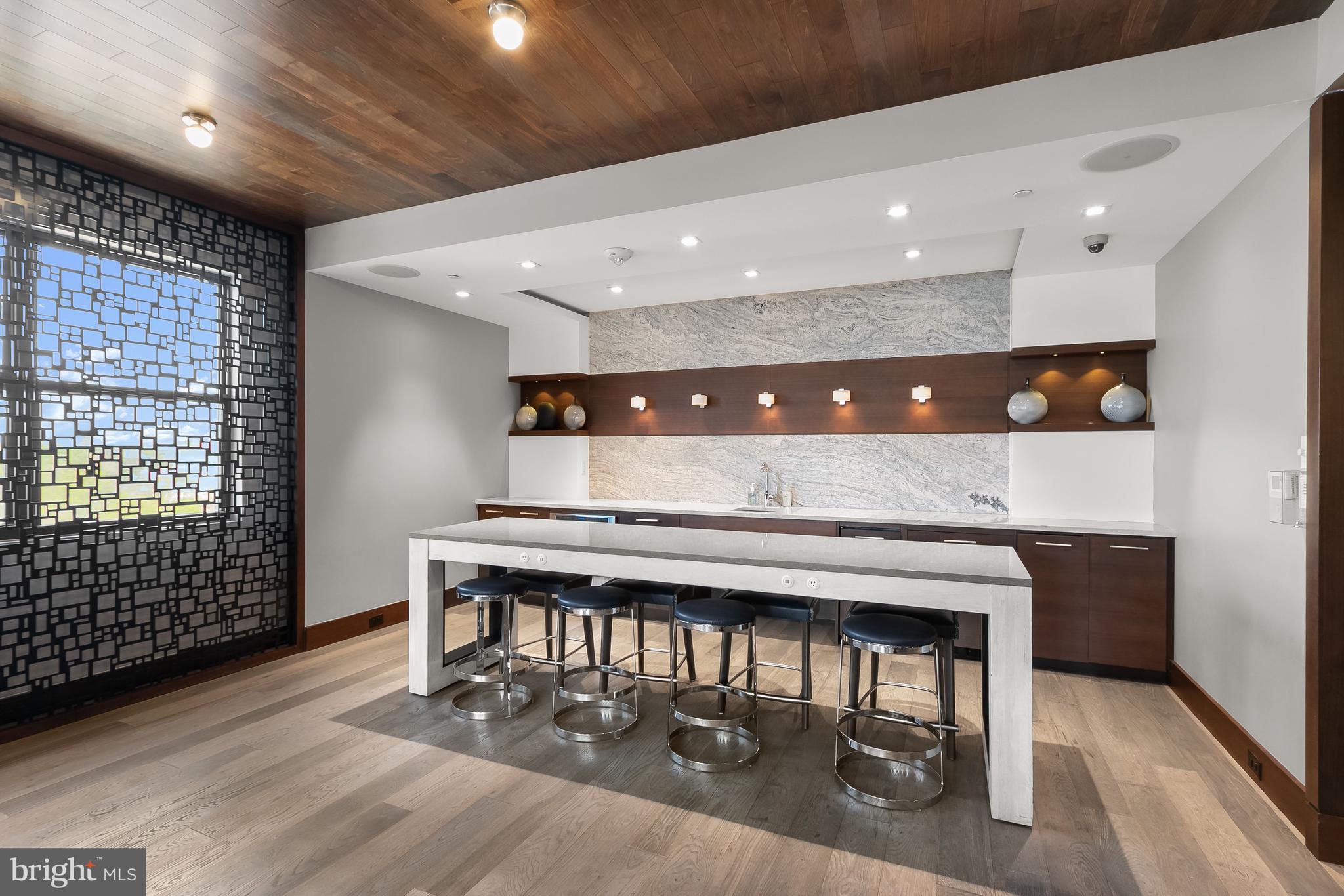 DOWNTOWN BETHESDA - Residential