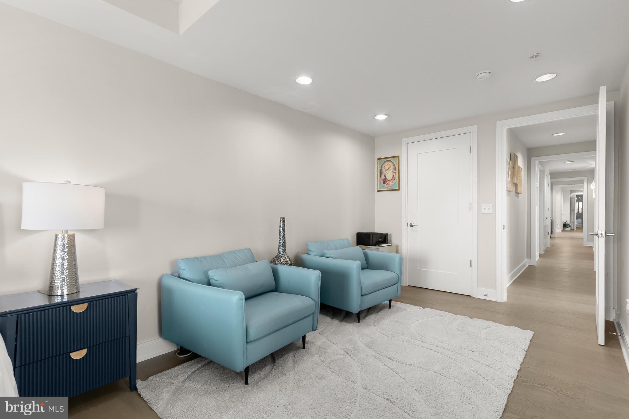 DOWNTOWN BETHESDA - Residential