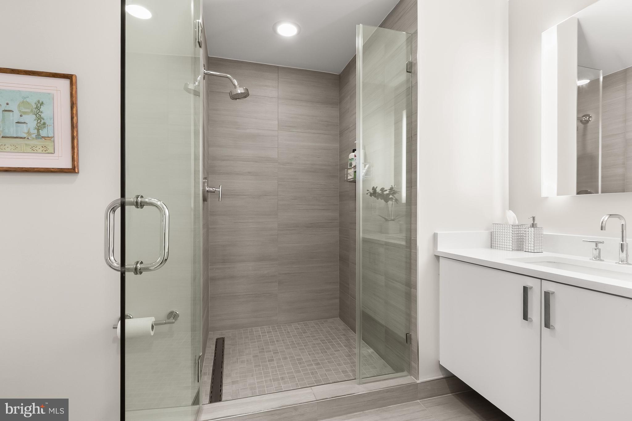 DOWNTOWN BETHESDA - Residential