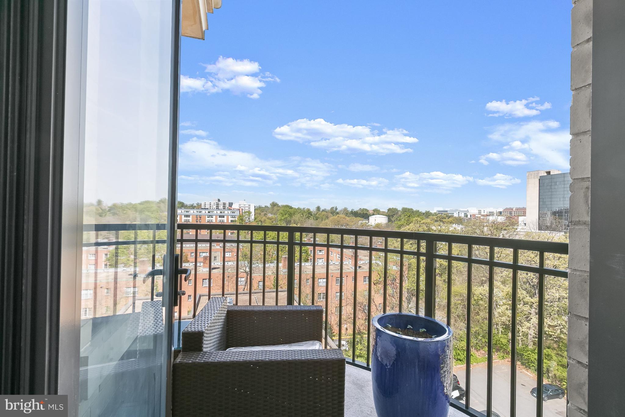 DOWNTOWN BETHESDA - Residential