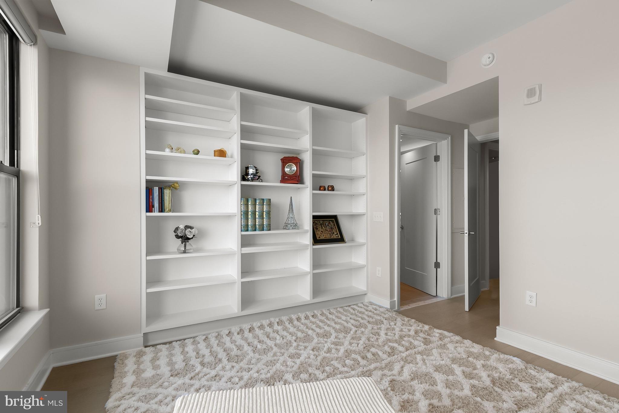 DOWNTOWN BETHESDA - Residential