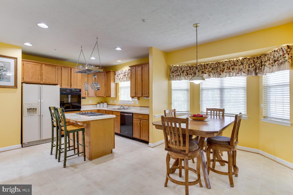 ARAGONA VILLAGE - Residential