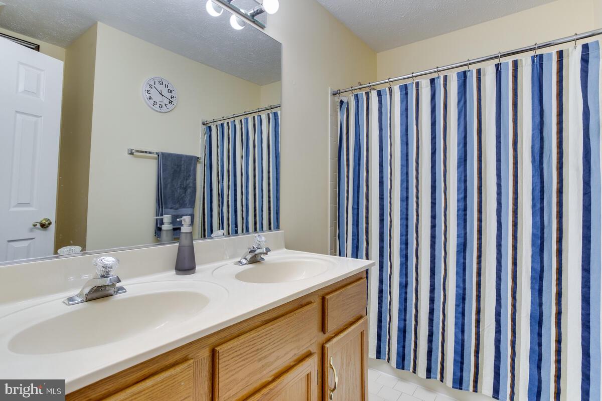 ARAGONA VILLAGE - Residential