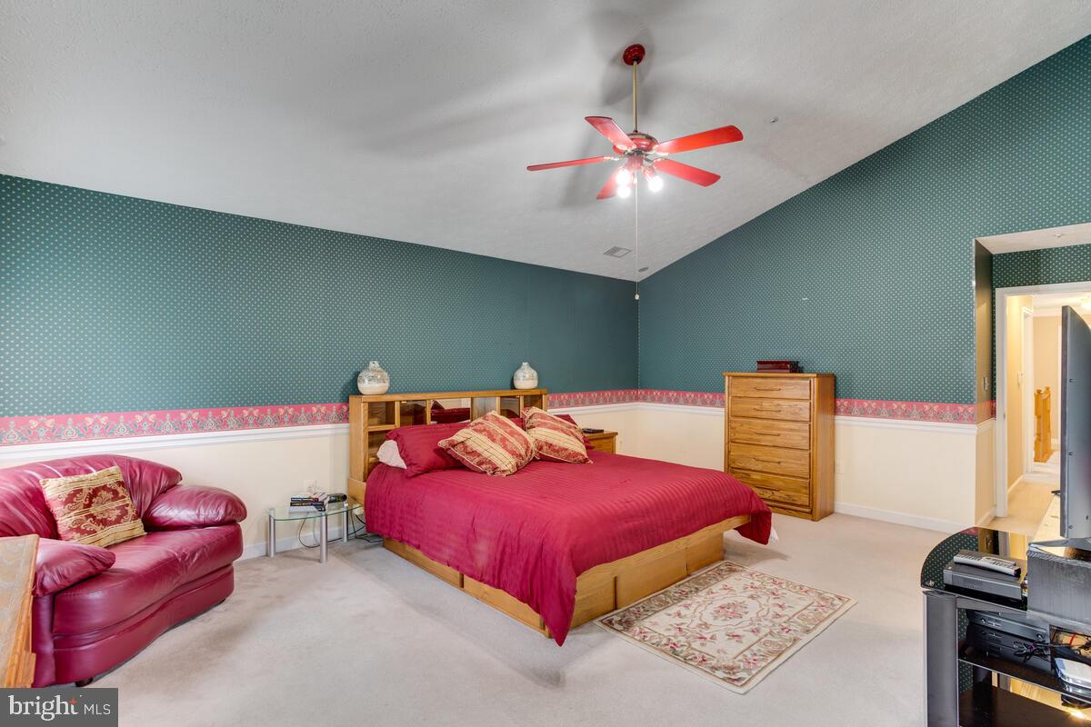 ARAGONA VILLAGE - Residential