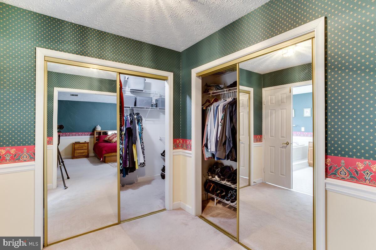 ARAGONA VILLAGE - Residential