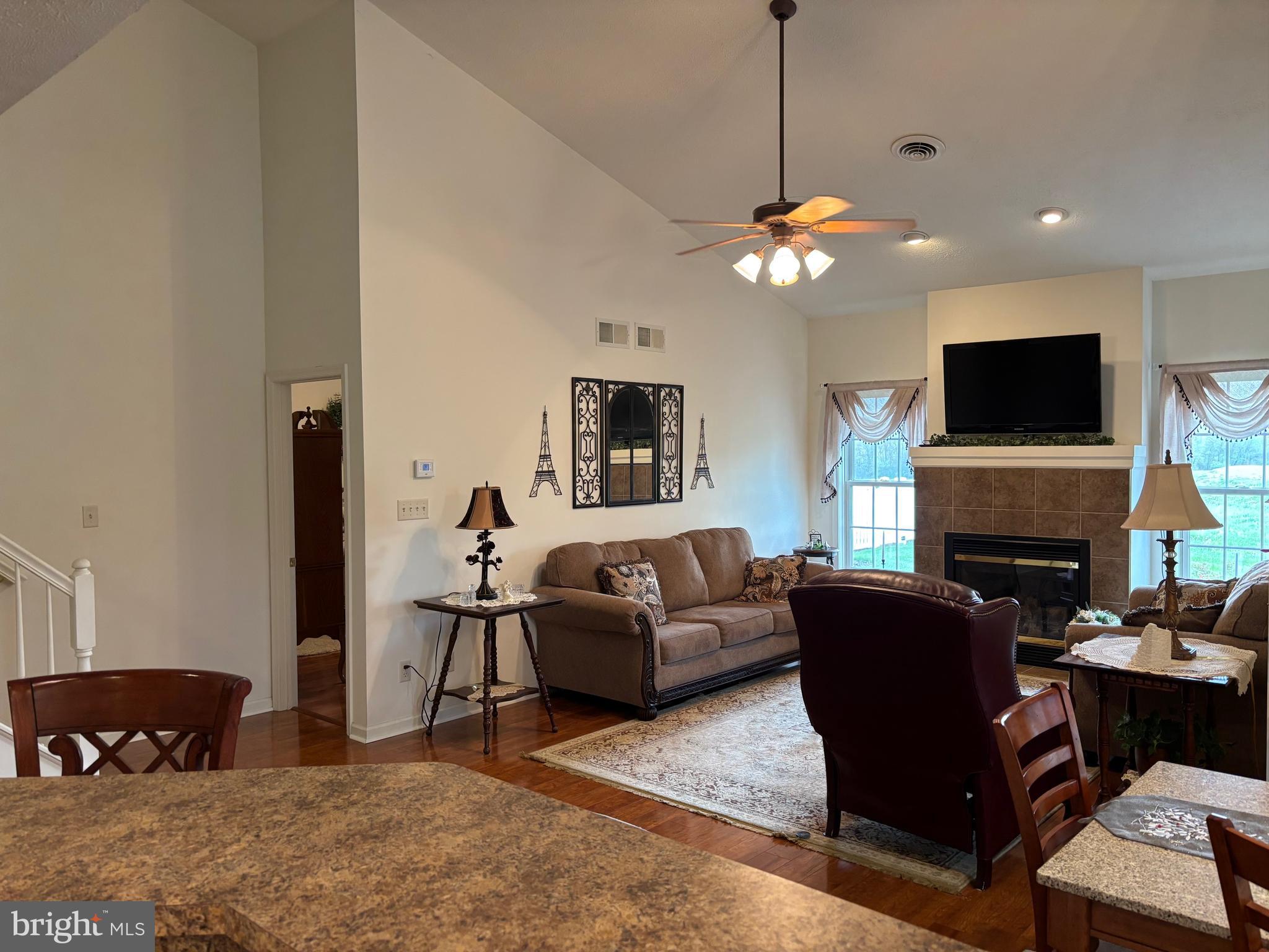 WHISKEY RUN - Residential