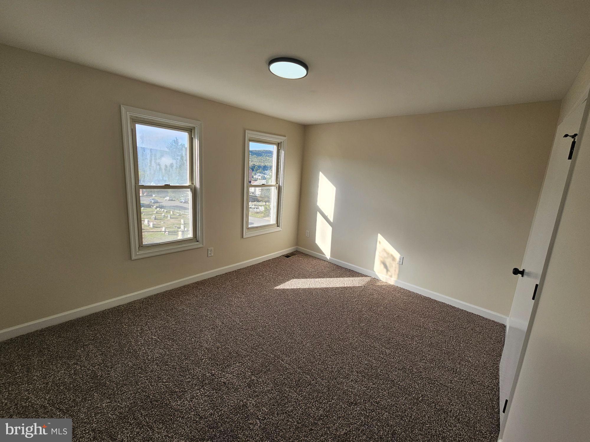 DUTCH HILL - Residential