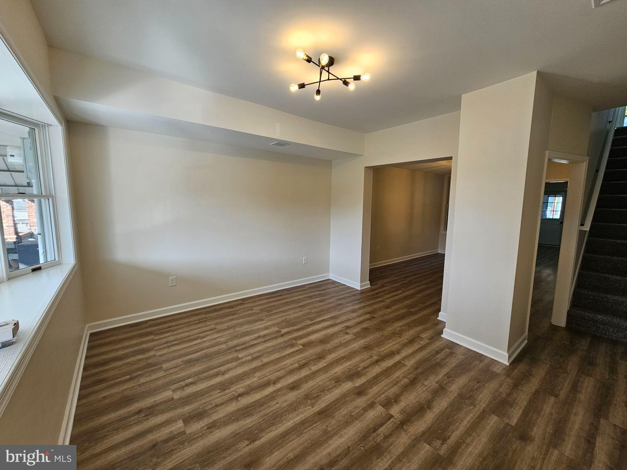 DUTCH HILL - Residential