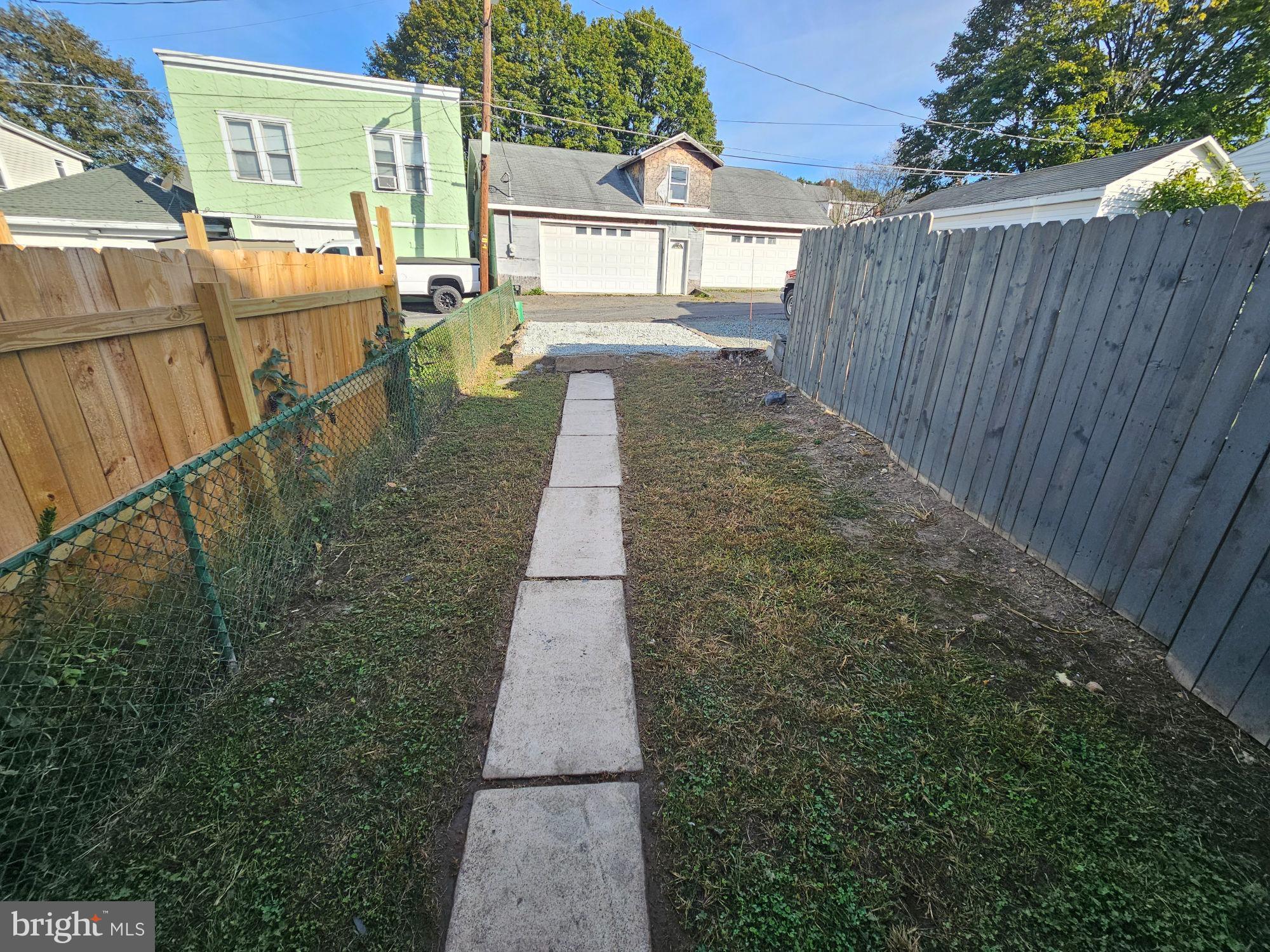 DUTCH HILL - Residential