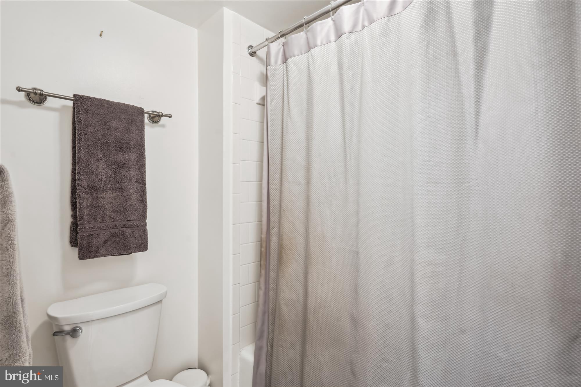 SUMNER VILLAGE - Residential