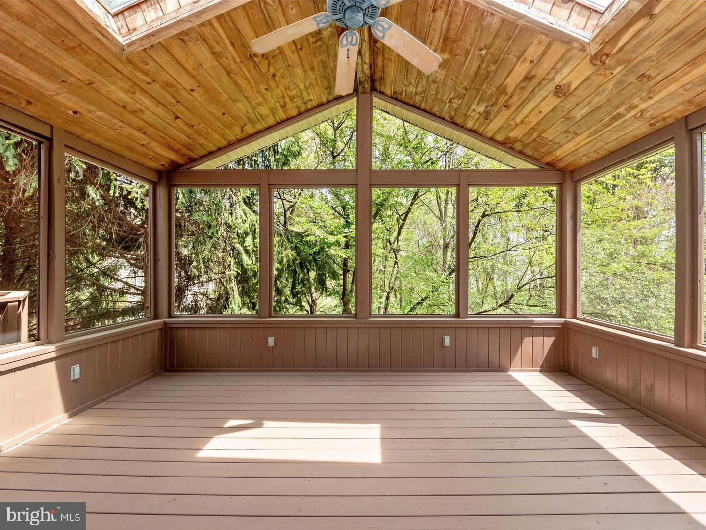 VILLAGE OF RIVER HILL - Residential