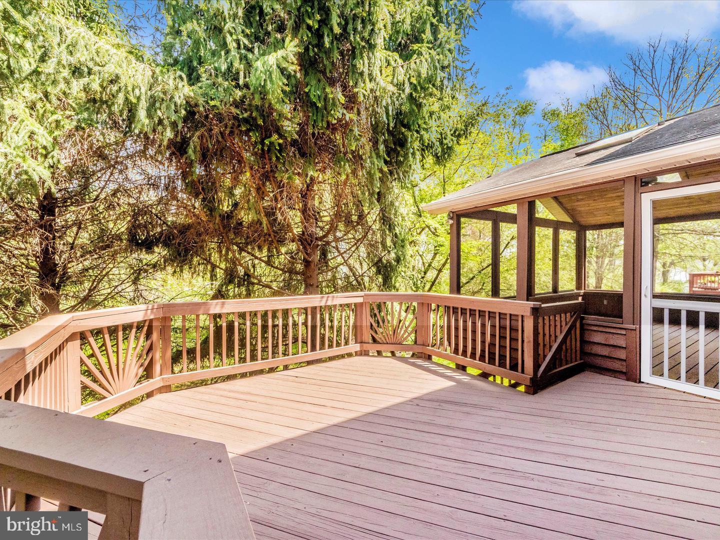 VILLAGE OF RIVER HILL - Residential