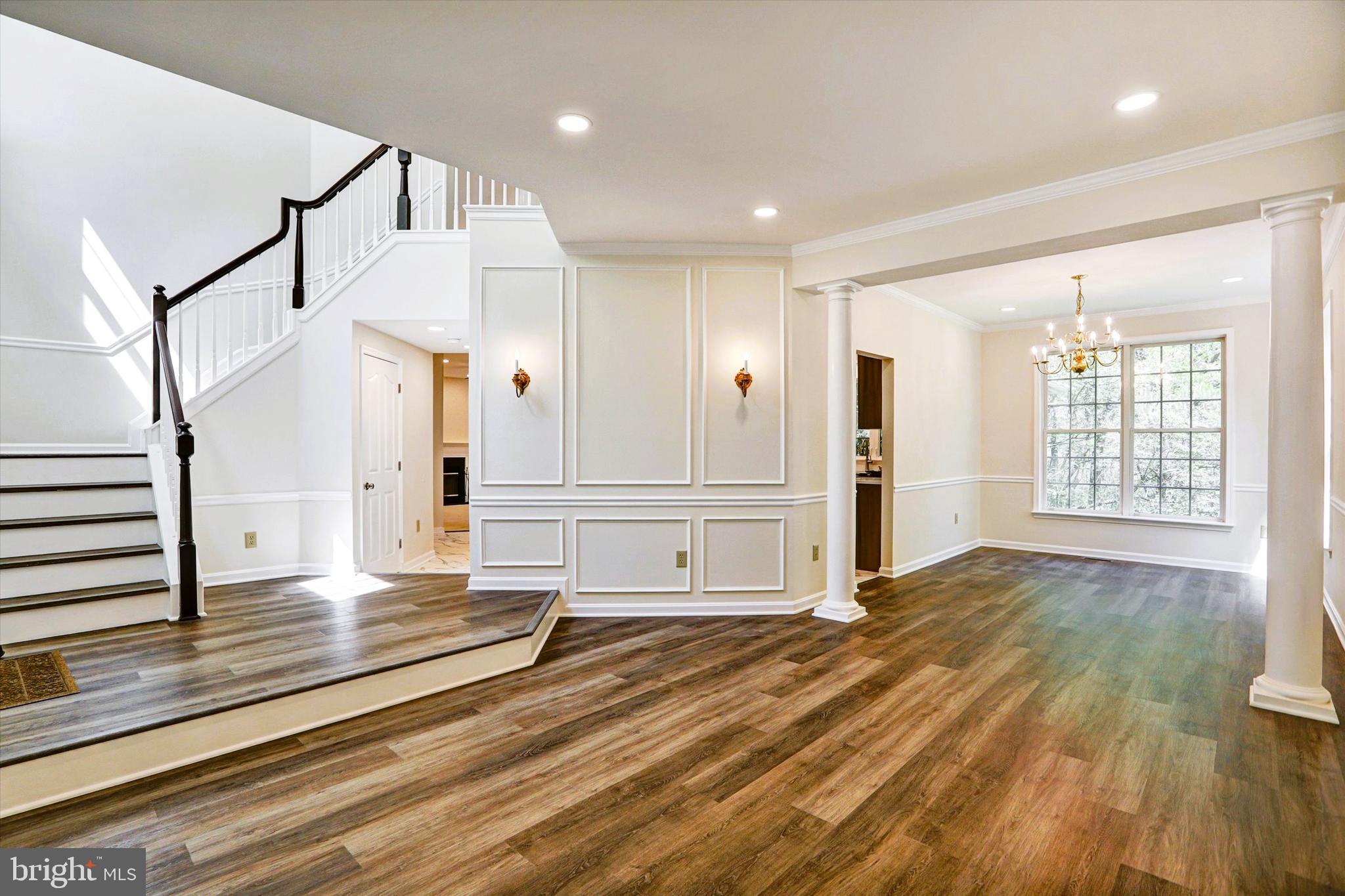 VILLAGE OF RIVER HILL - Residential