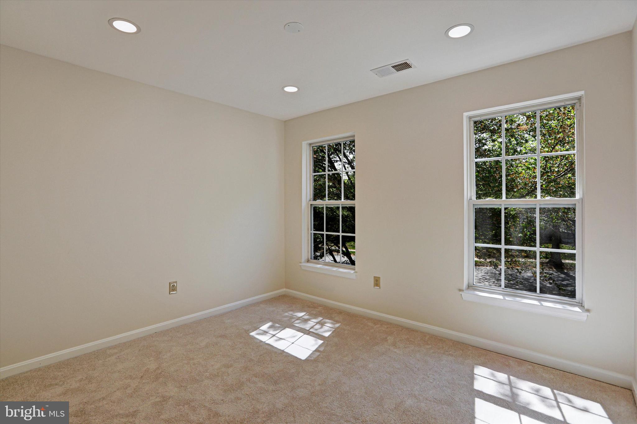 VILLAGE OF RIVER HILL - Residential