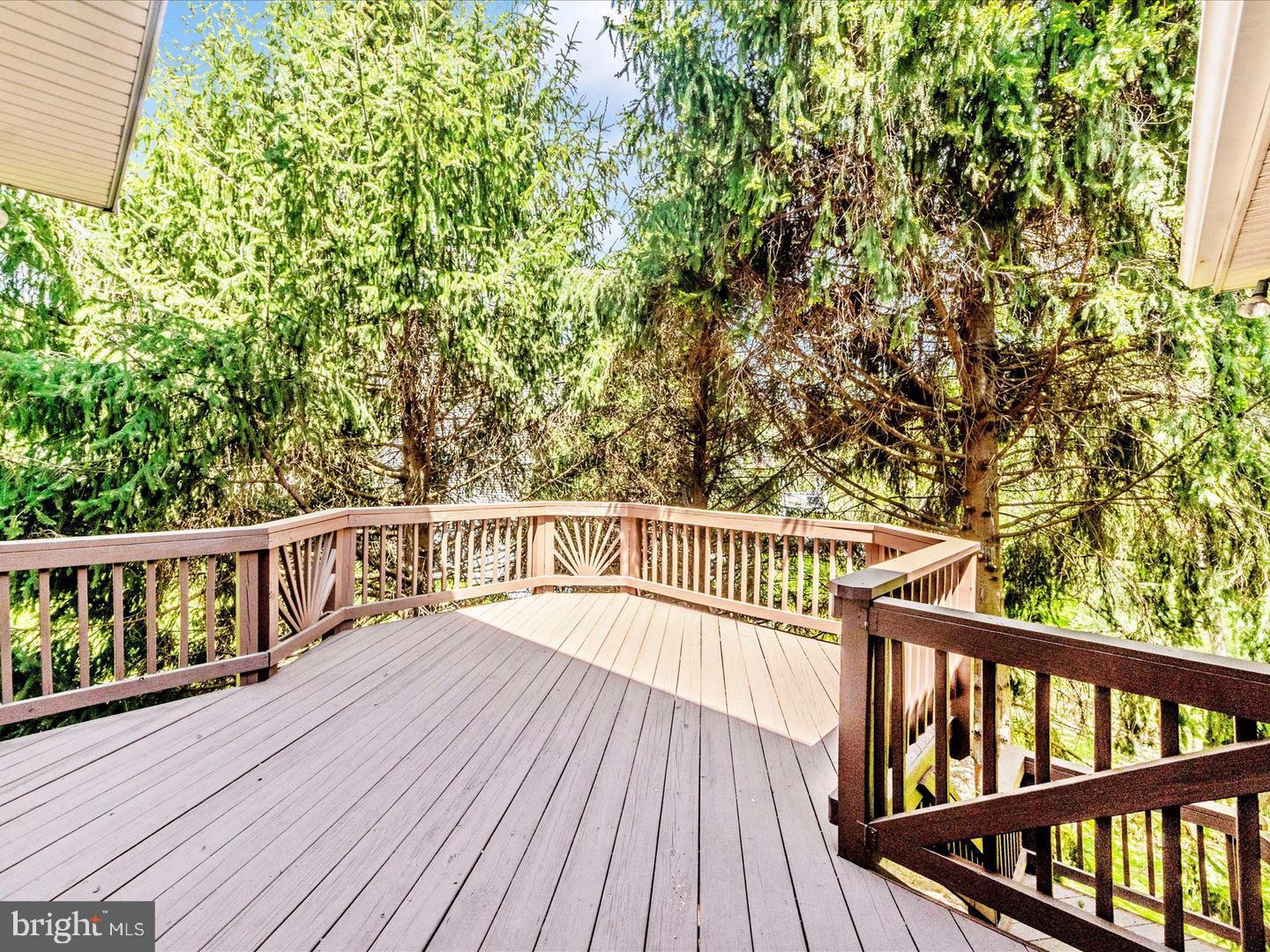 VILLAGE OF RIVER HILL - Residential