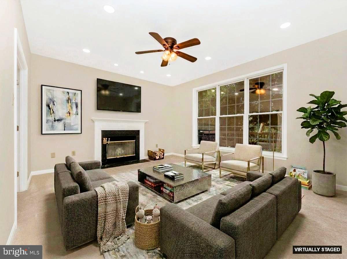 VILLAGE OF RIVER HILL - Residential