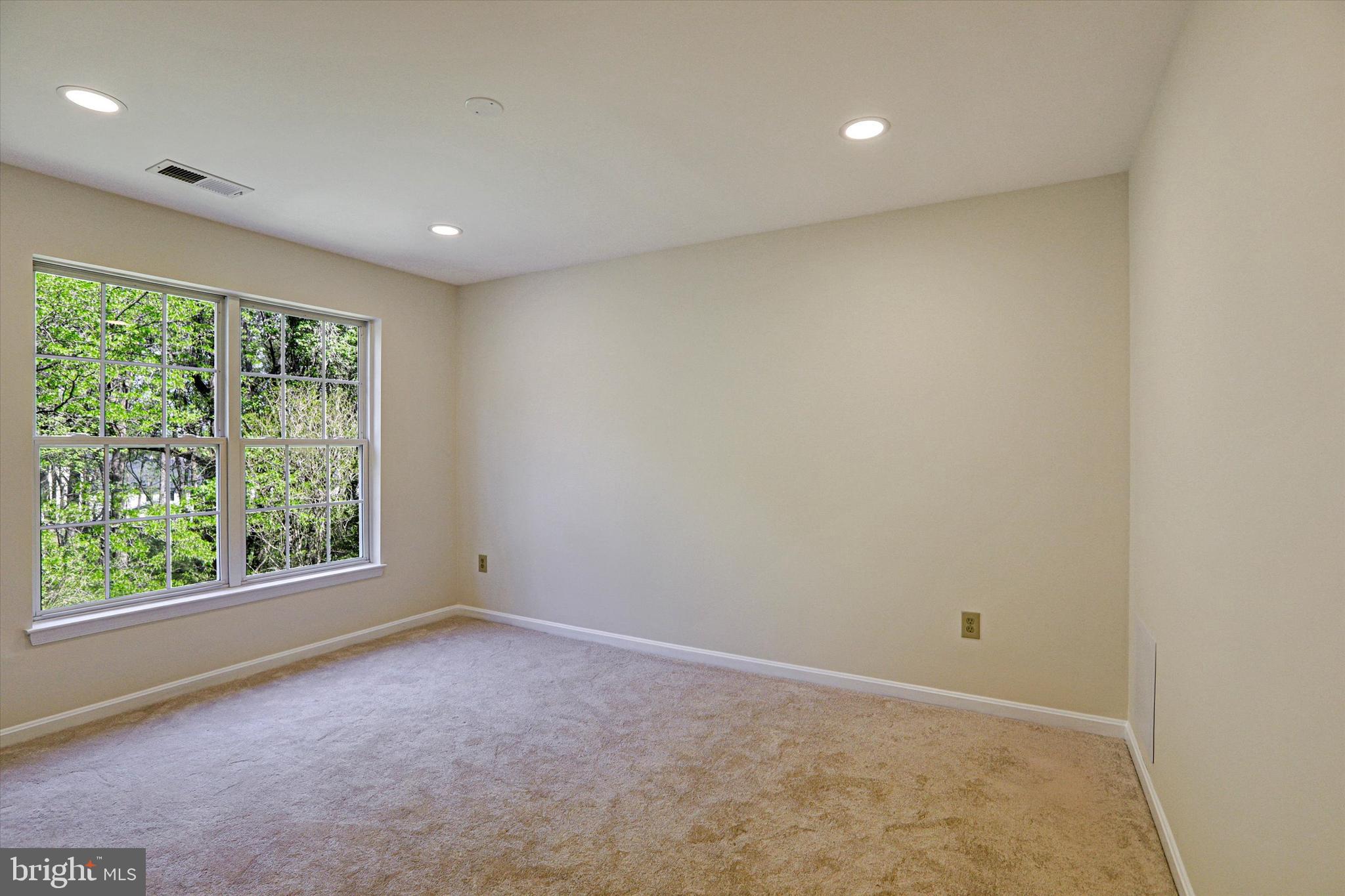 VILLAGE OF RIVER HILL - Residential