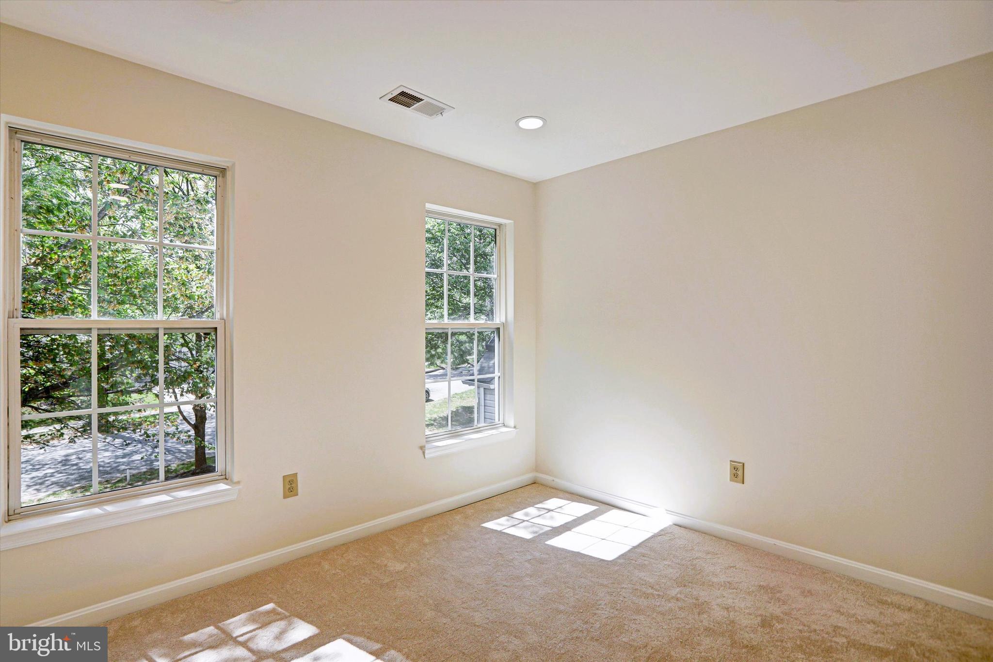 VILLAGE OF RIVER HILL - Residential