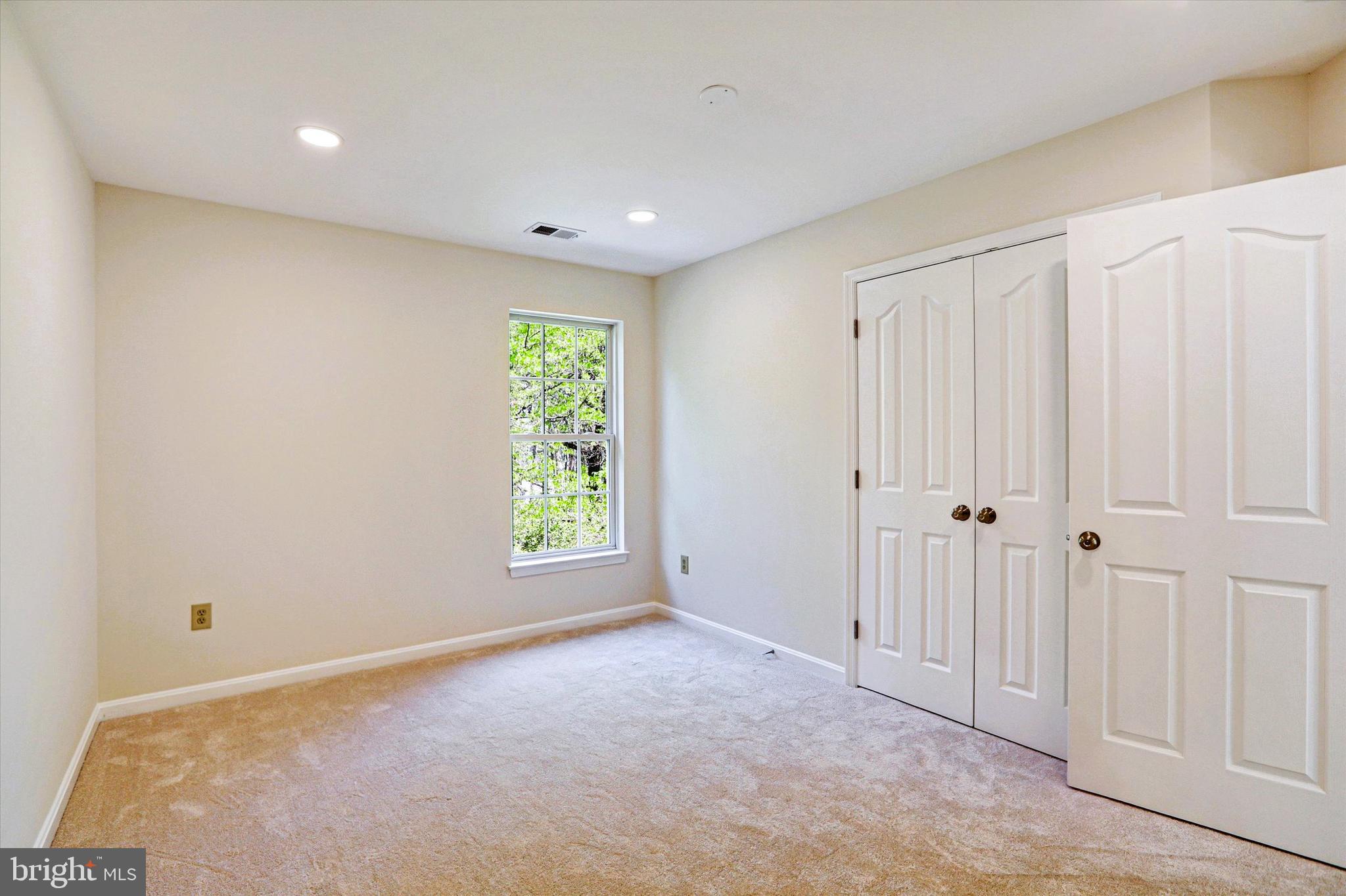 VILLAGE OF RIVER HILL - Residential