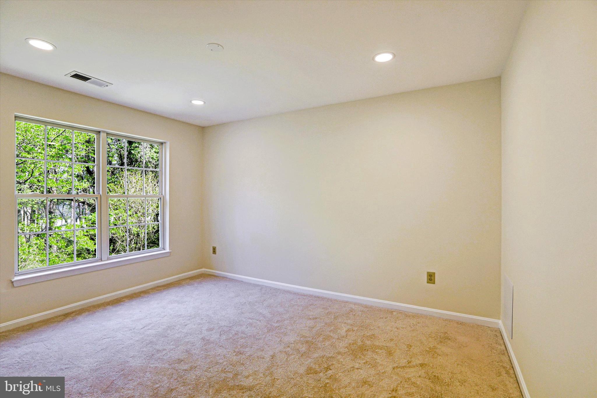 VILLAGE OF RIVER HILL - Residential