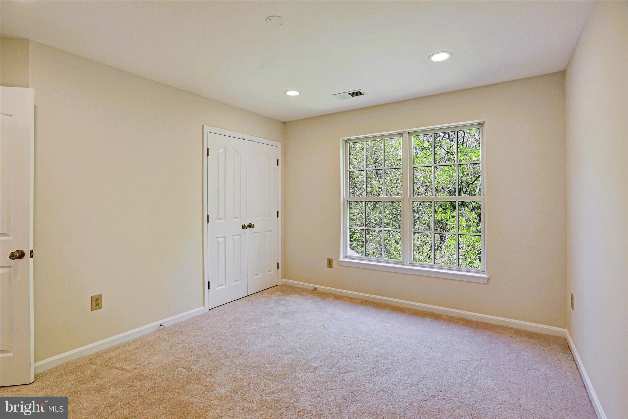 VILLAGE OF RIVER HILL - Residential