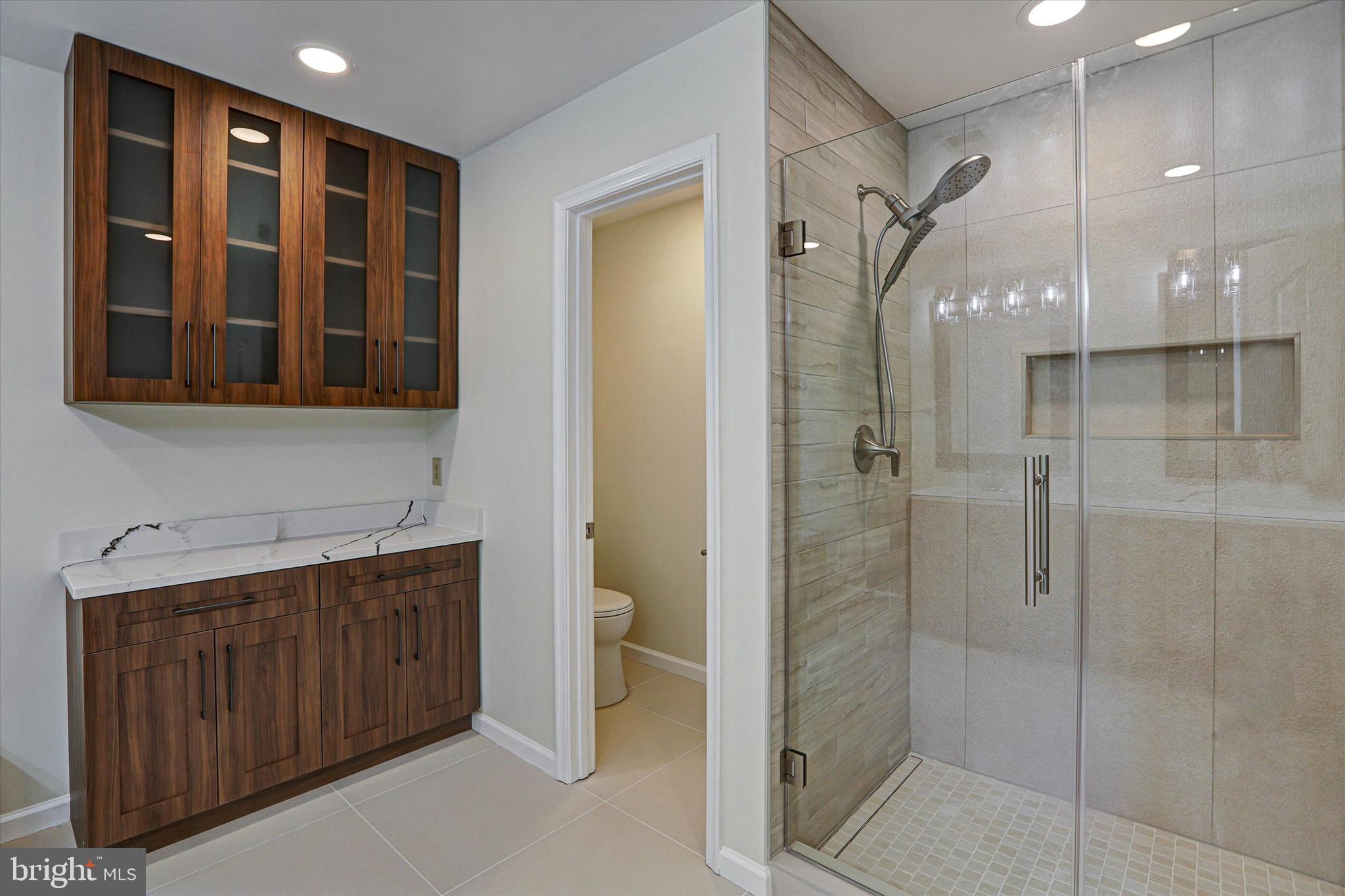 VILLAGE OF RIVER HILL - Residential