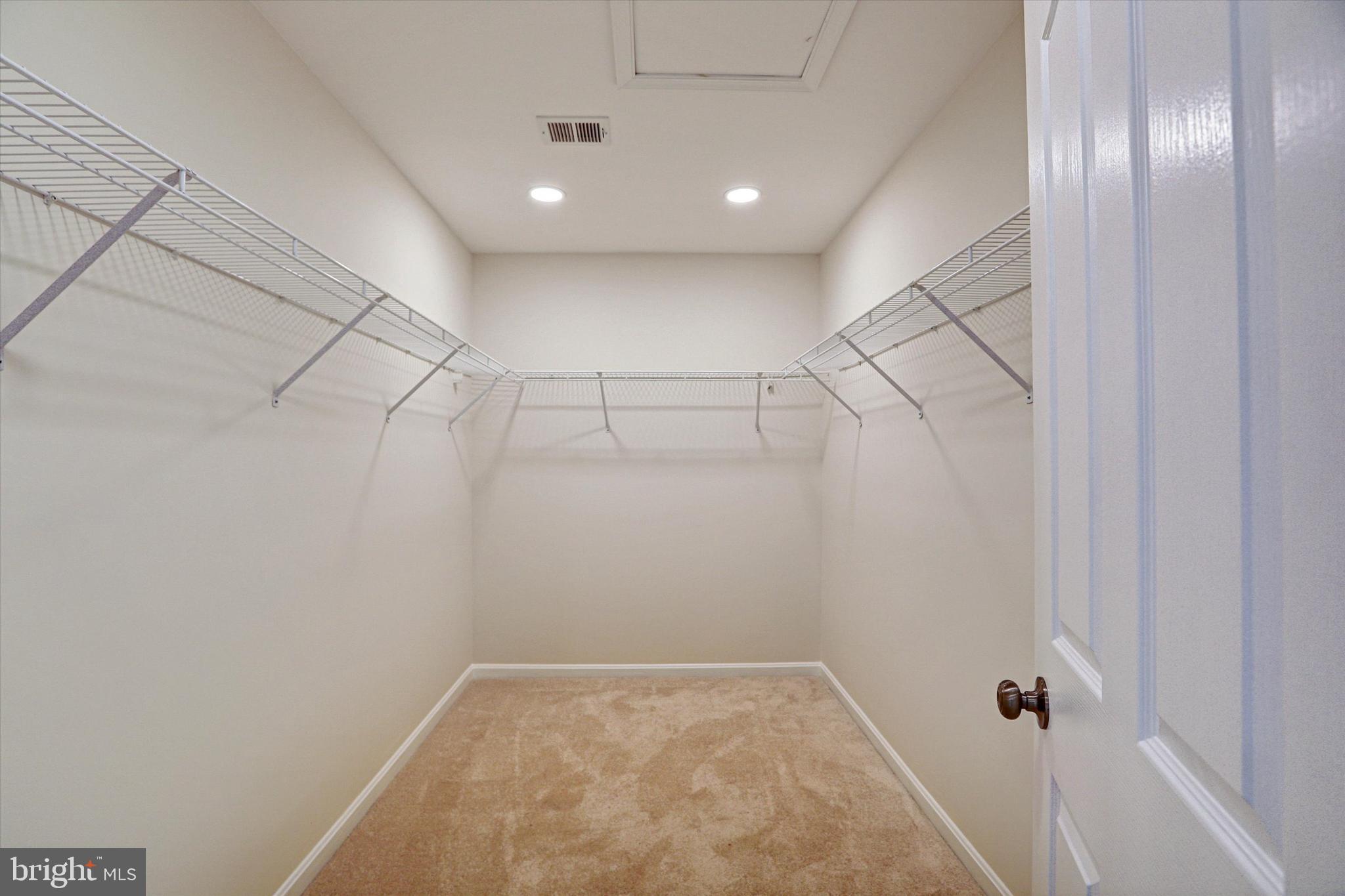 VILLAGE OF RIVER HILL - Residential