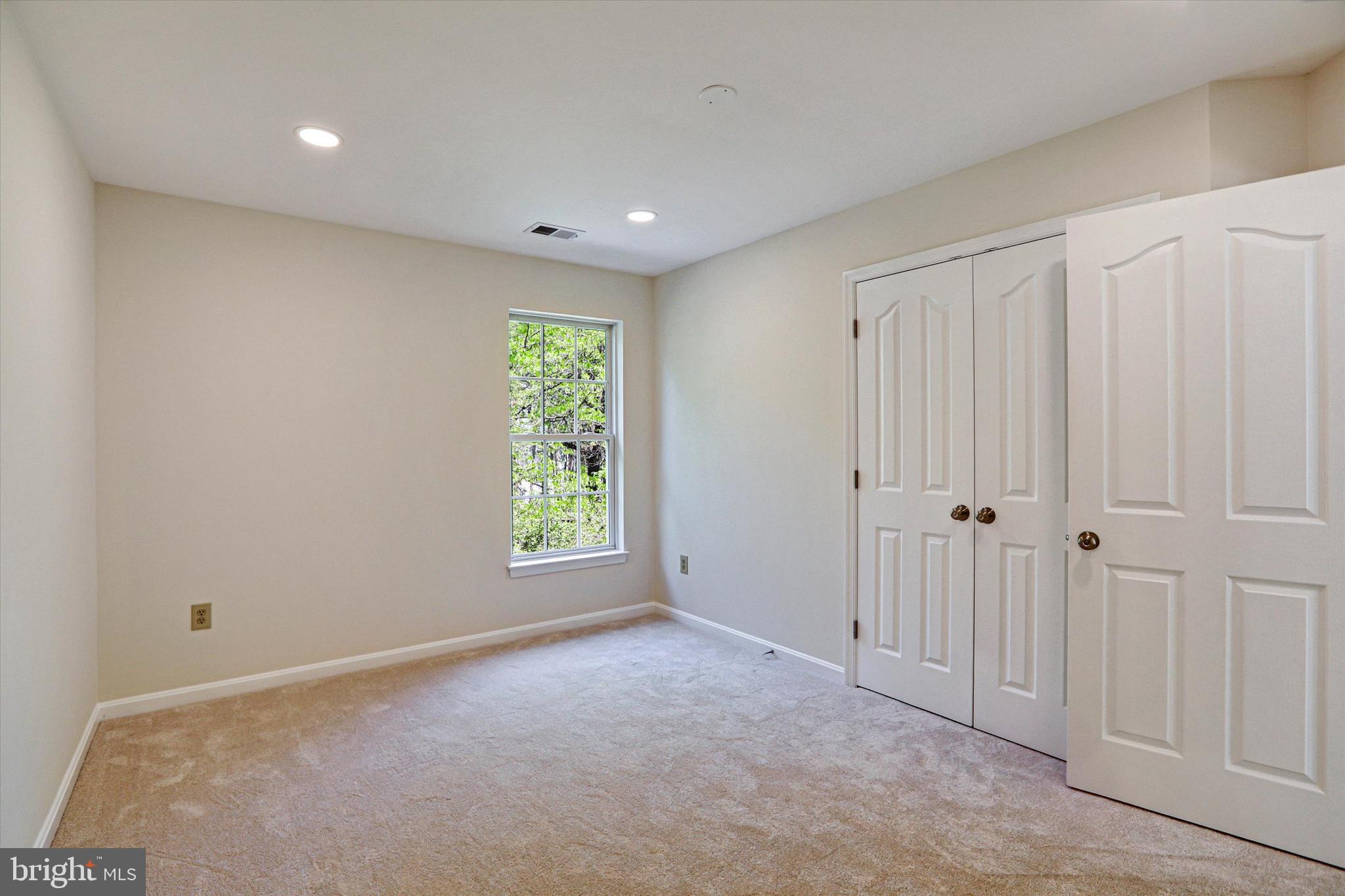 VILLAGE OF RIVER HILL - Residential