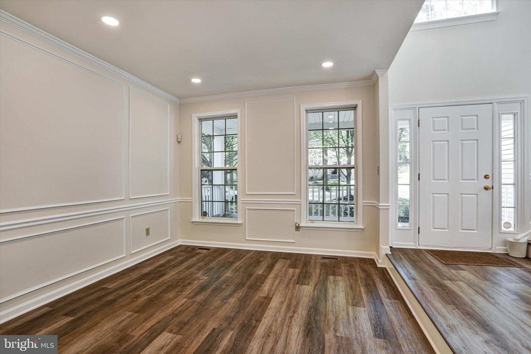 VILLAGE OF RIVER HILL - Residential