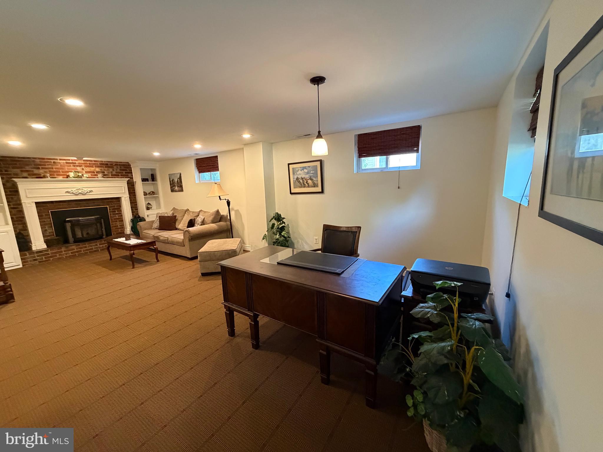 SILVERGATE - Residential