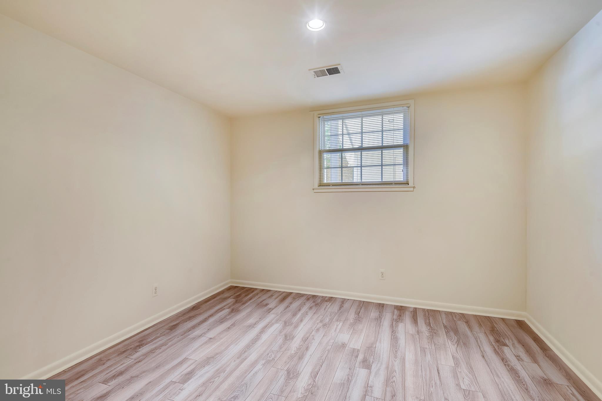 STRATFORD ON THE POTOMAC - Residential