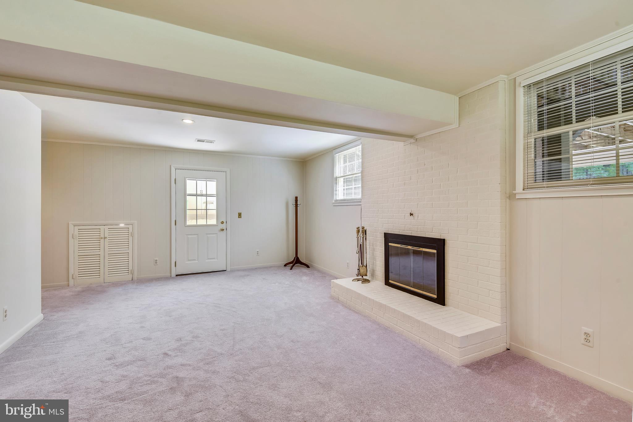 STRATFORD ON THE POTOMAC - Residential