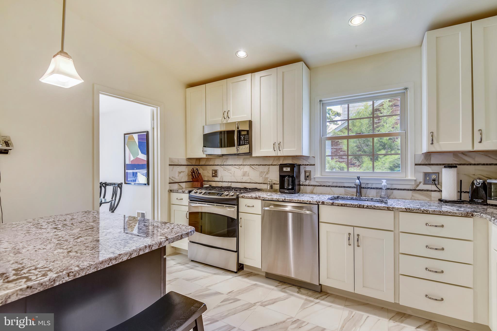 STRATFORD ON THE POTOMAC - Residential