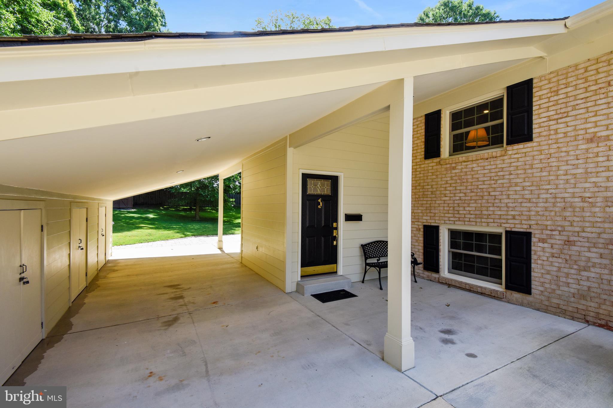 STRATFORD ON THE POTOMAC - Residential