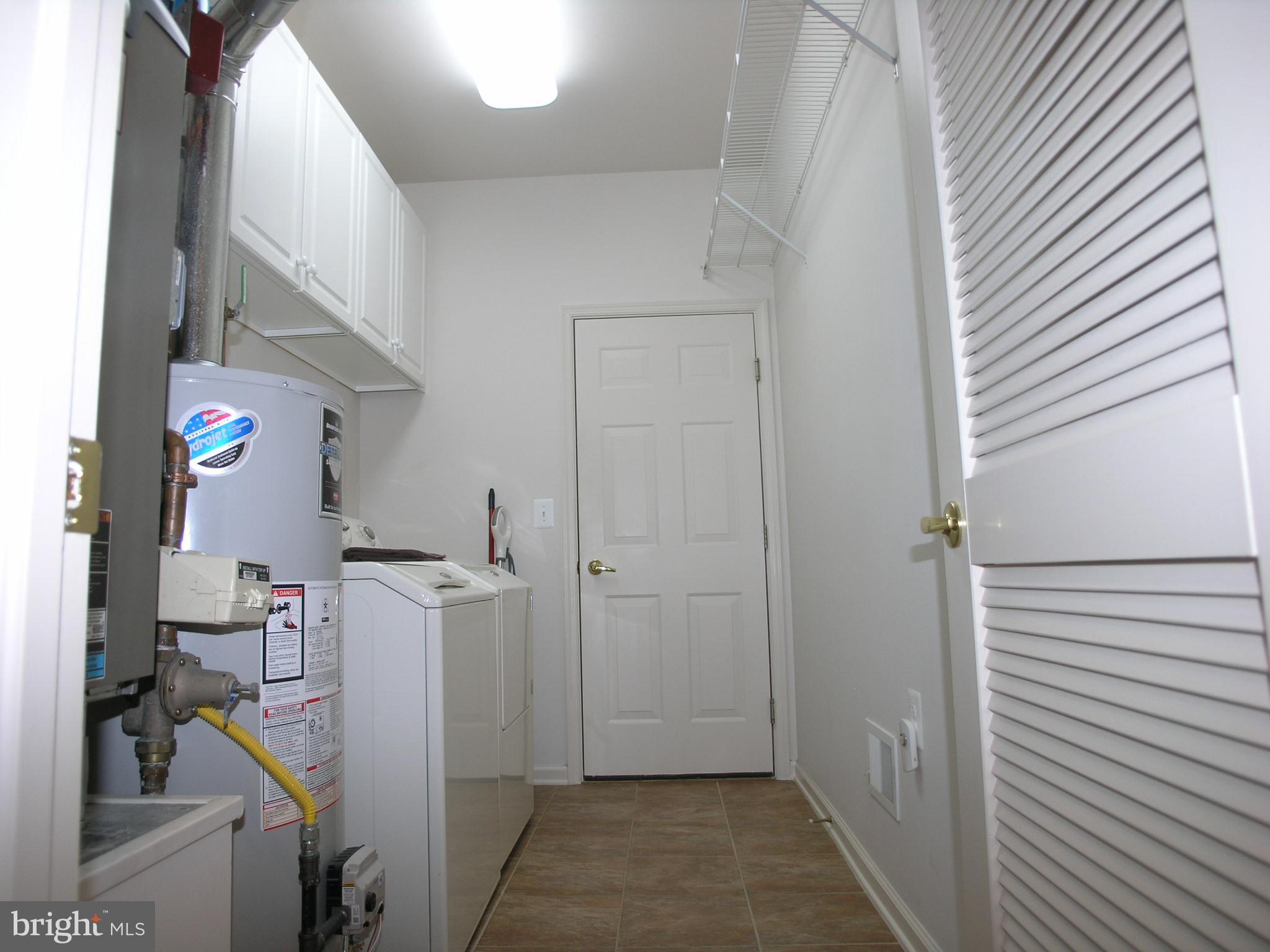 HERITAGE CR ESTS - Residential