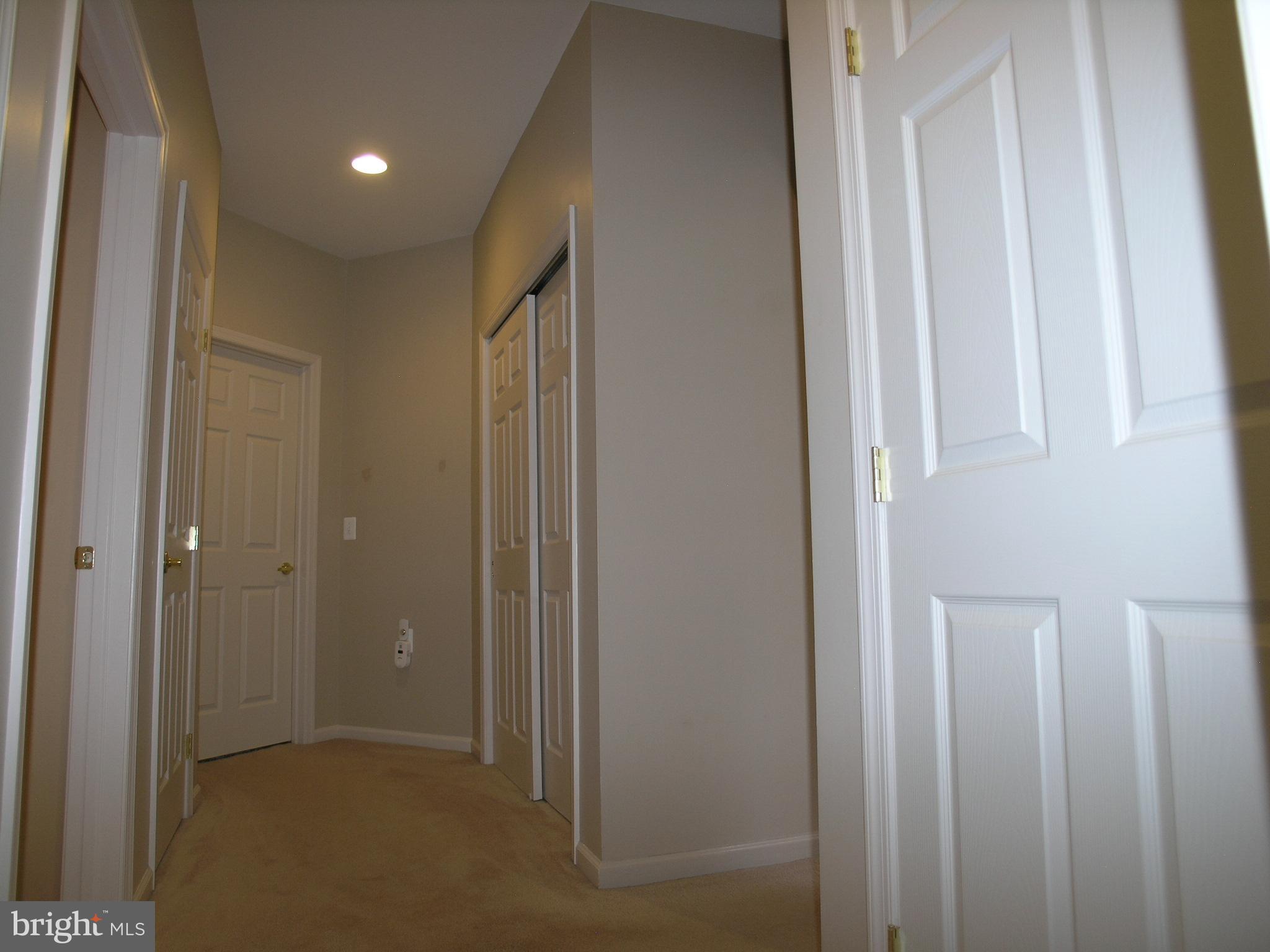 HERITAGE CR ESTS - Residential