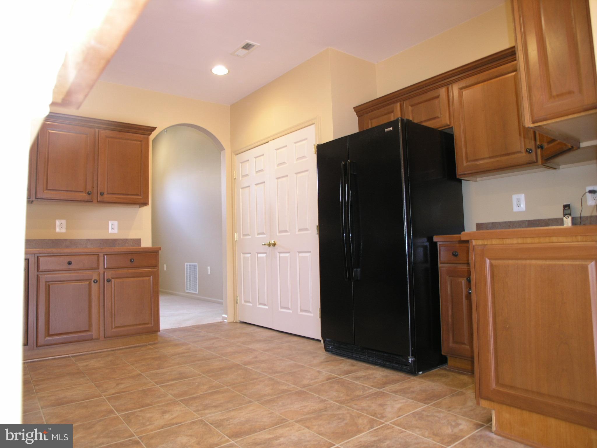 HERITAGE CR ESTS - Residential