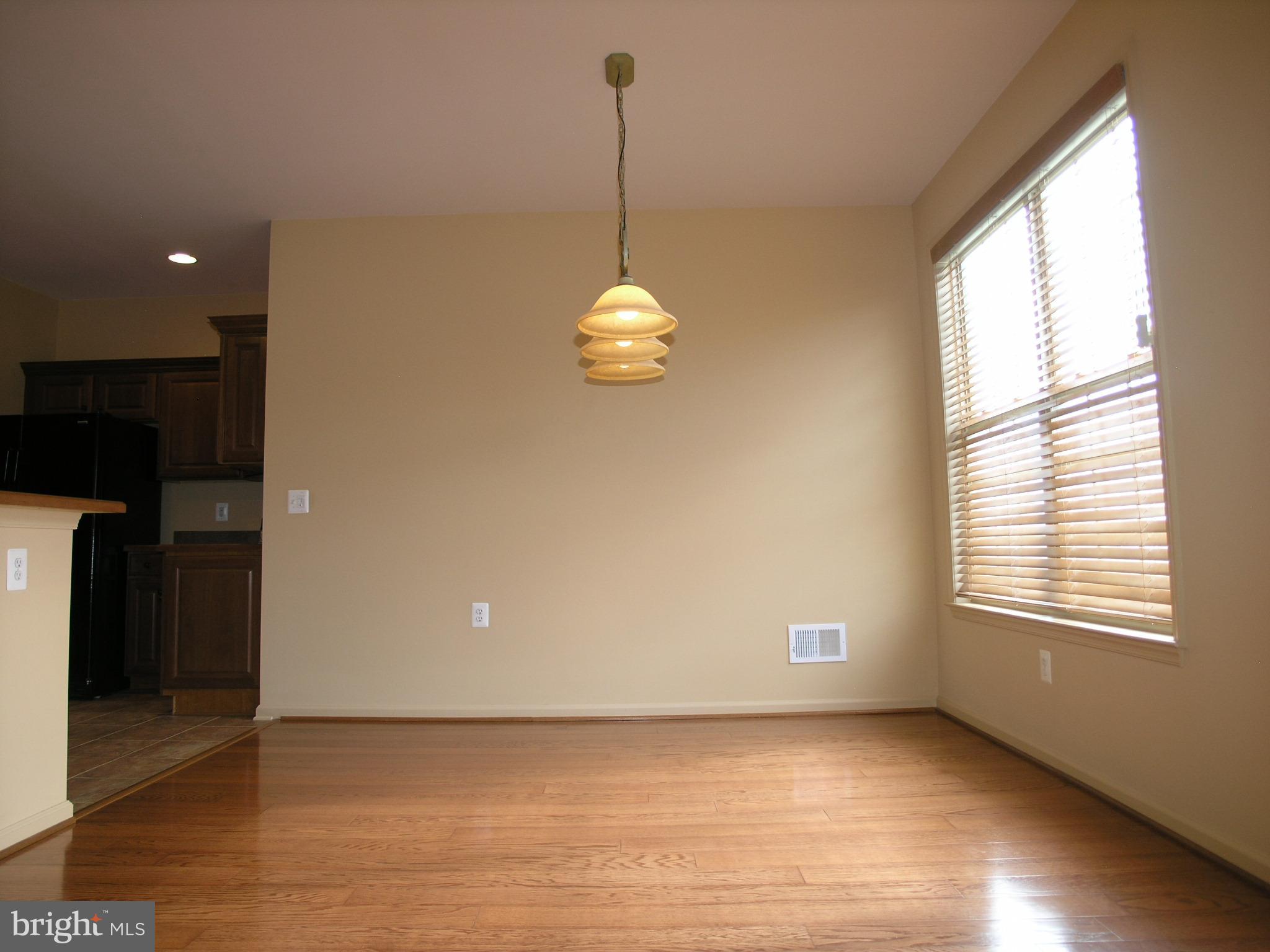 HERITAGE CR ESTS - Residential