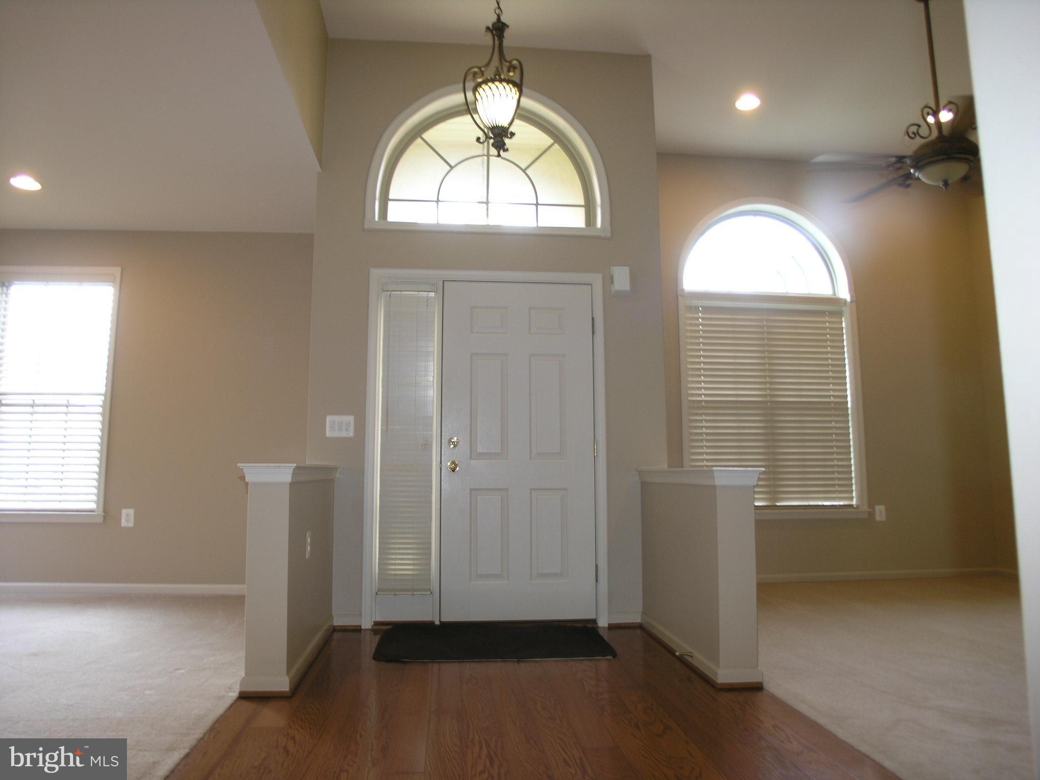 HERITAGE CR ESTS - Residential